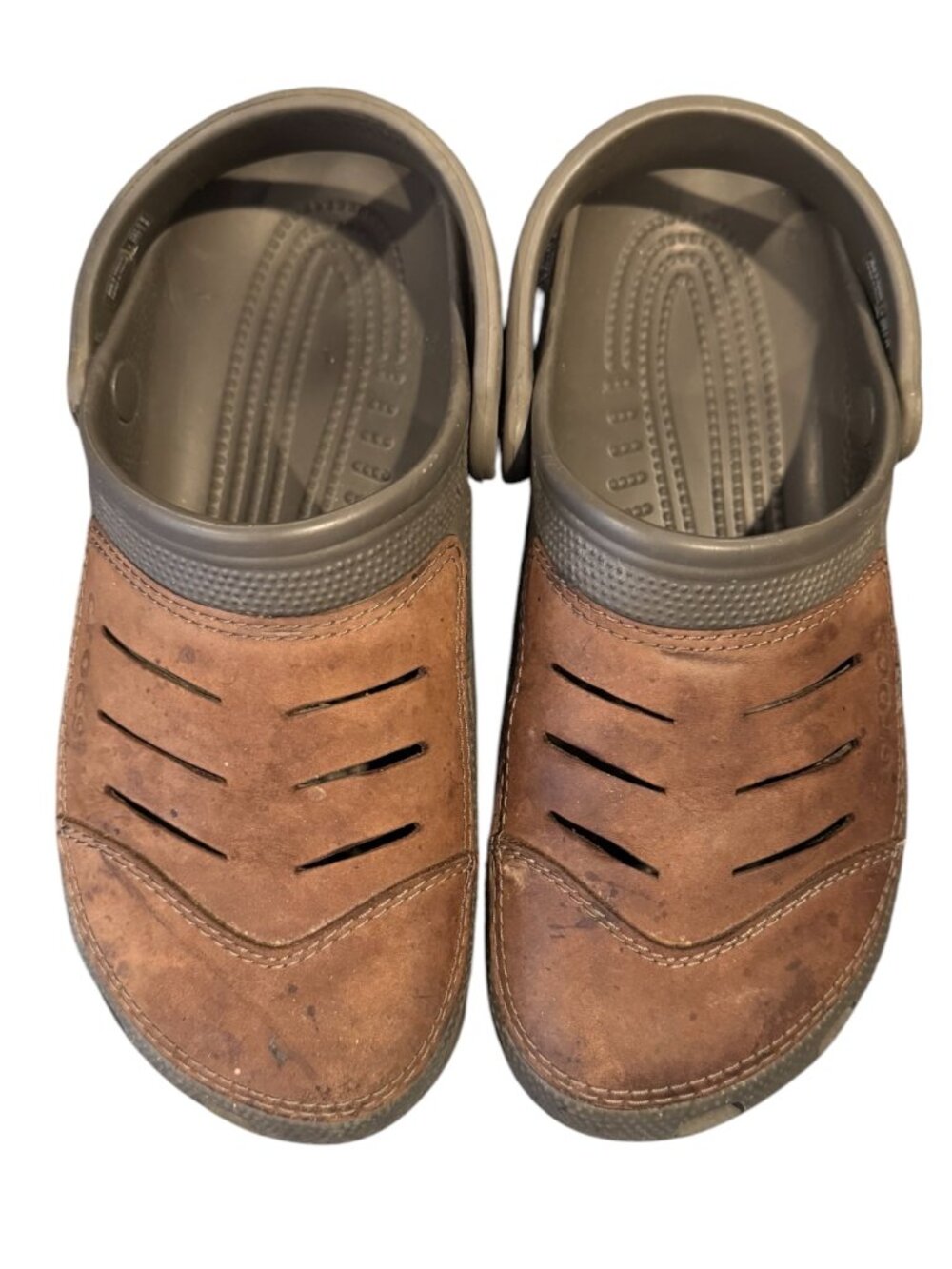 Crocs Yukon Men’s Size 9 Brown Black Leather Slip On Clogs Comfort Casual - Picture 3 of 6
